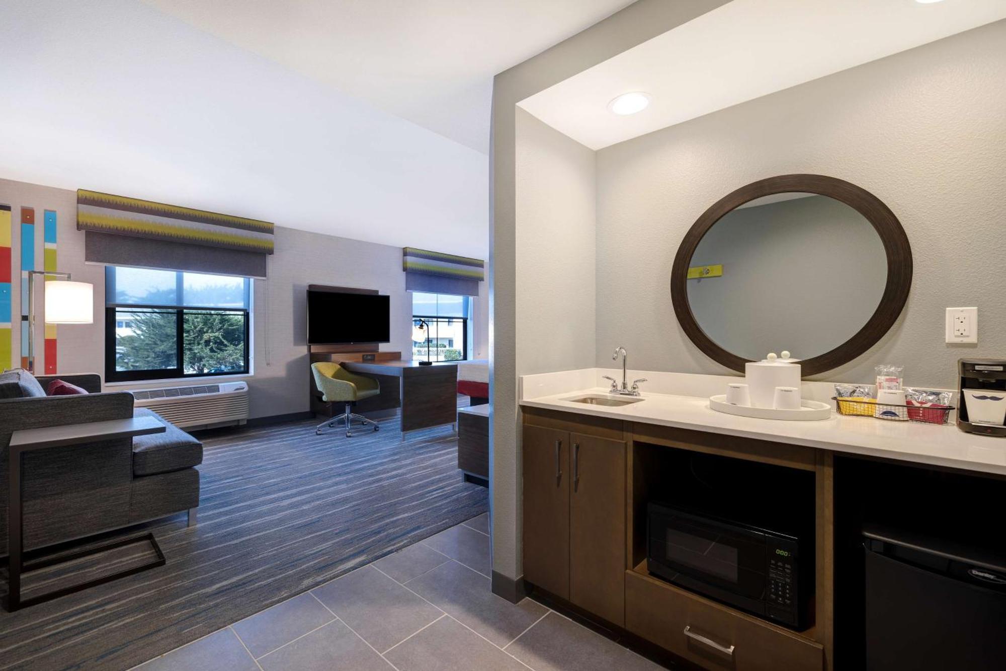 Hampton Inn & Suites Marina Exteriér fotografie