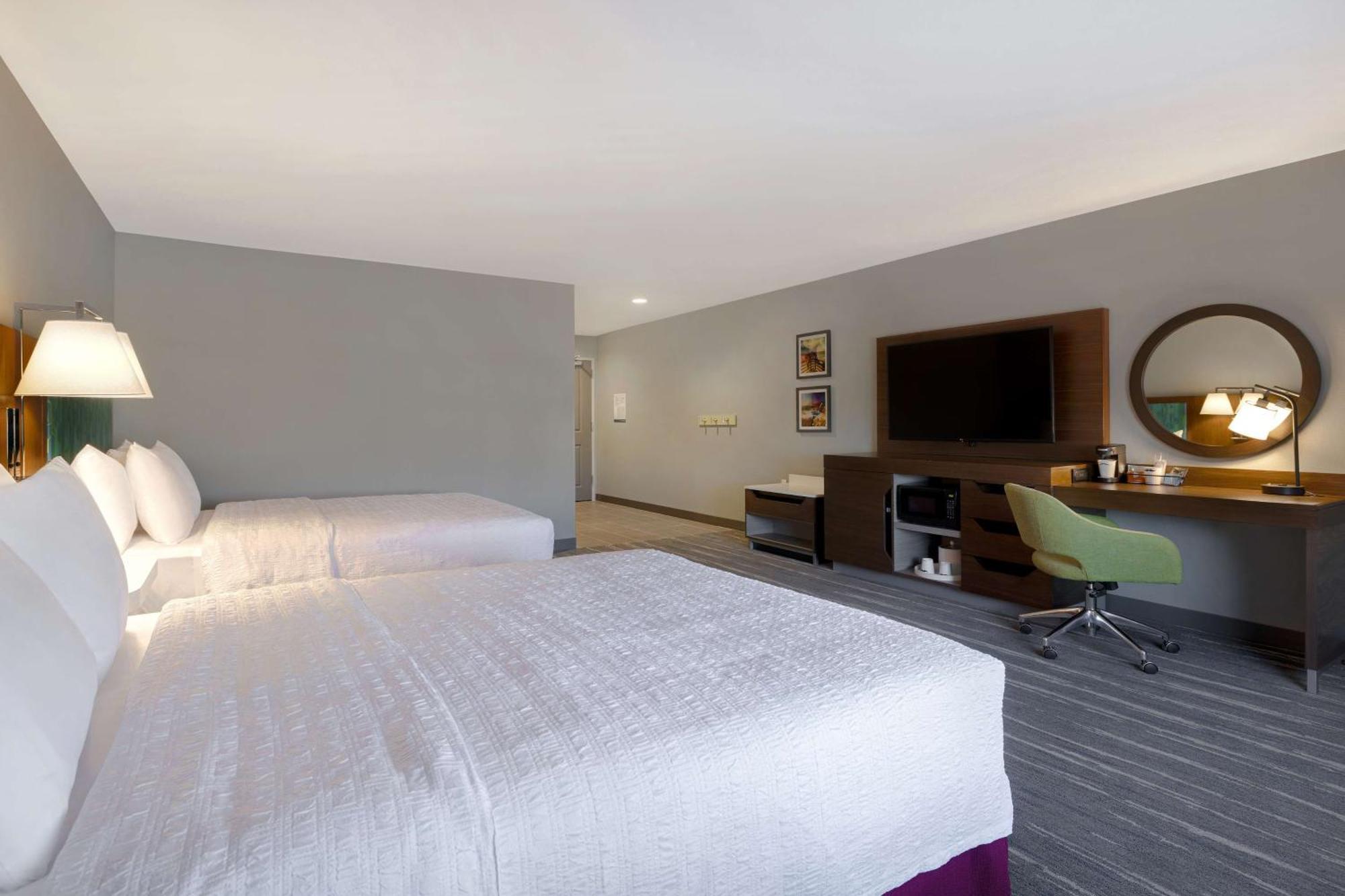 Hampton Inn & Suites Marina Exteriér fotografie