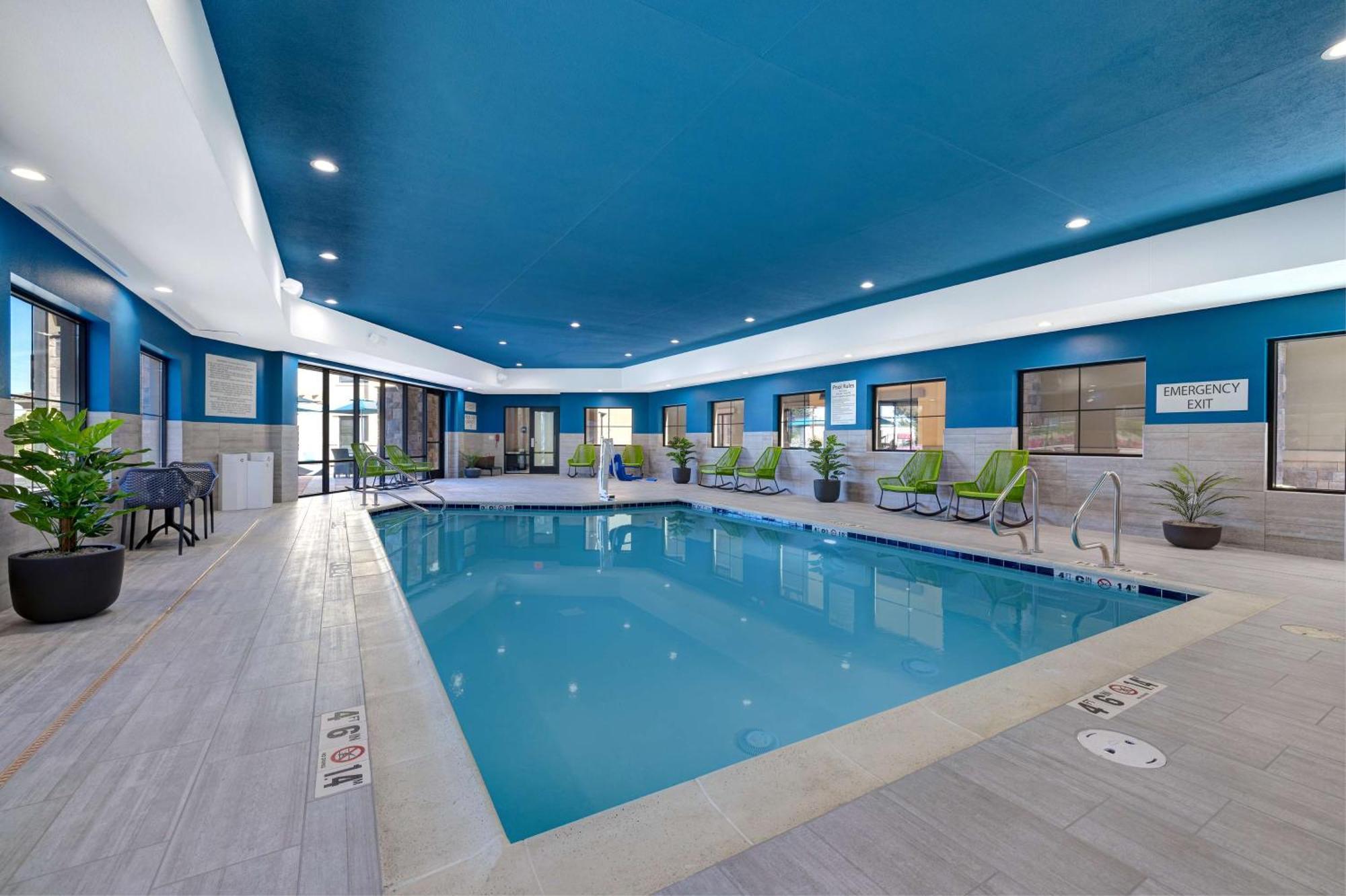 Hampton Inn & Suites Marina Exteriér fotografie